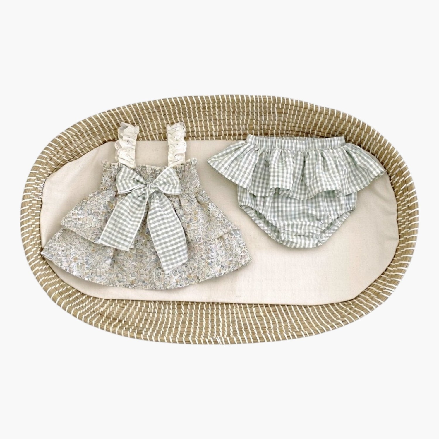 Conjunto Floral de Verão para Bebé Menina – Top Alças com Bloomers