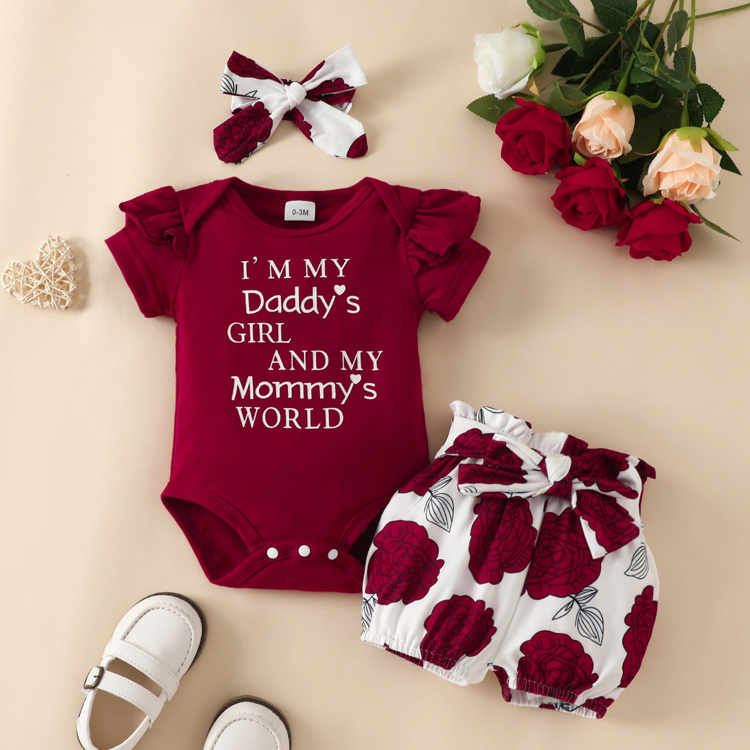 Conjunto de Verão para Bebé Menina – Camisola com Letras e Calções