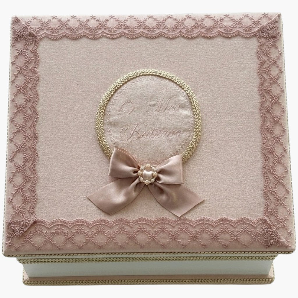 Conjunto de Batismo Rosé Elegance Delicadeza e Tradição para um Dia Inesquecível
