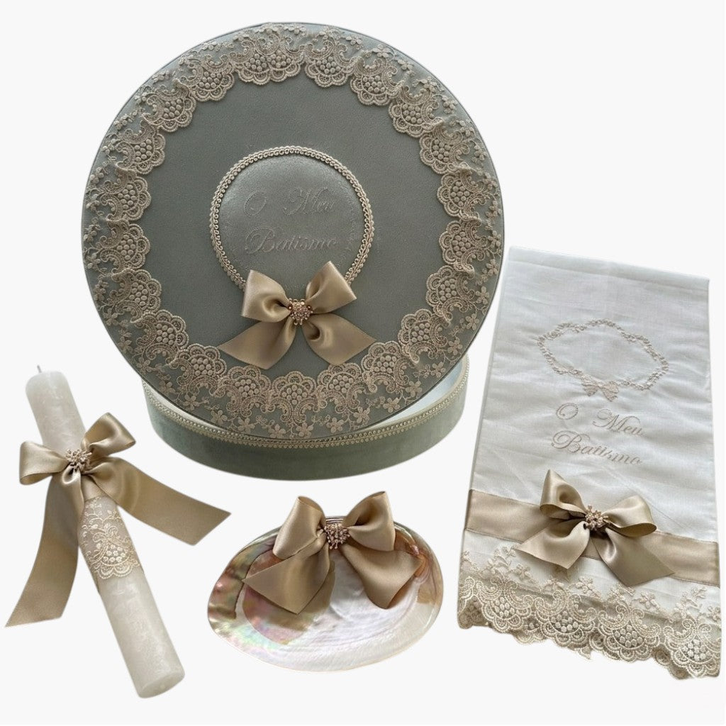 Conjunto de Batismo Verde Vintage Premium Sofisticação Clássica para um Momento Inesquecível