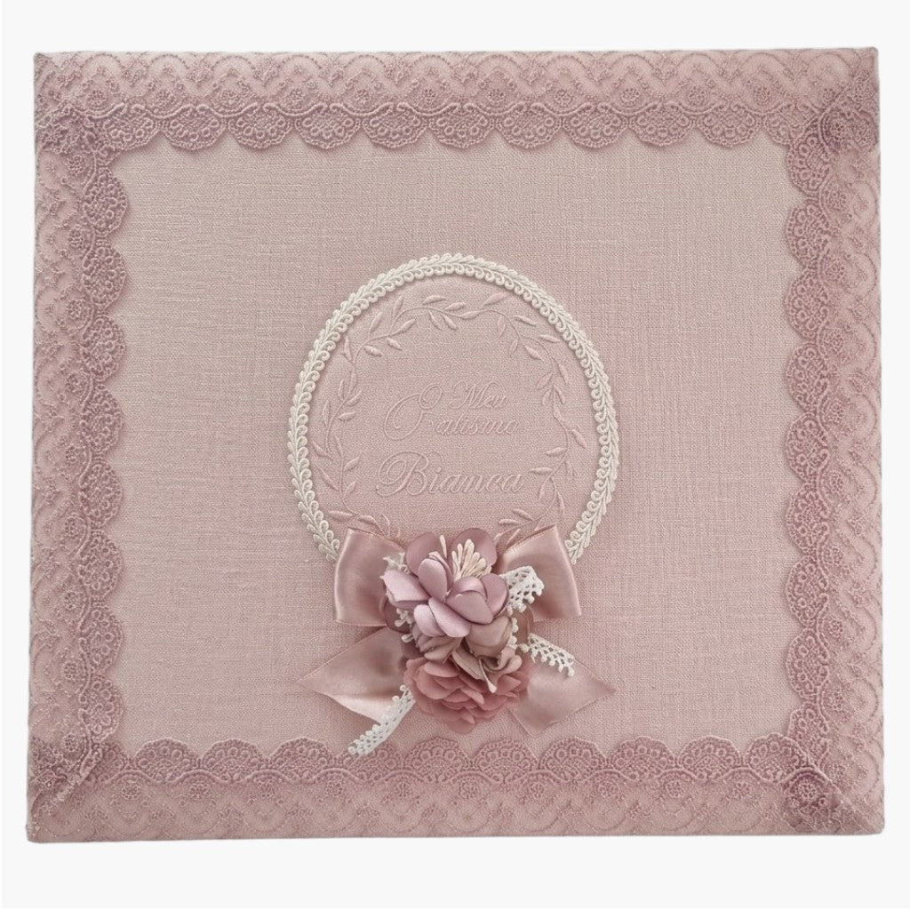 Conjunto de Batismo Floral Rosé Delicadeza e Sofisticação para um Momento Único