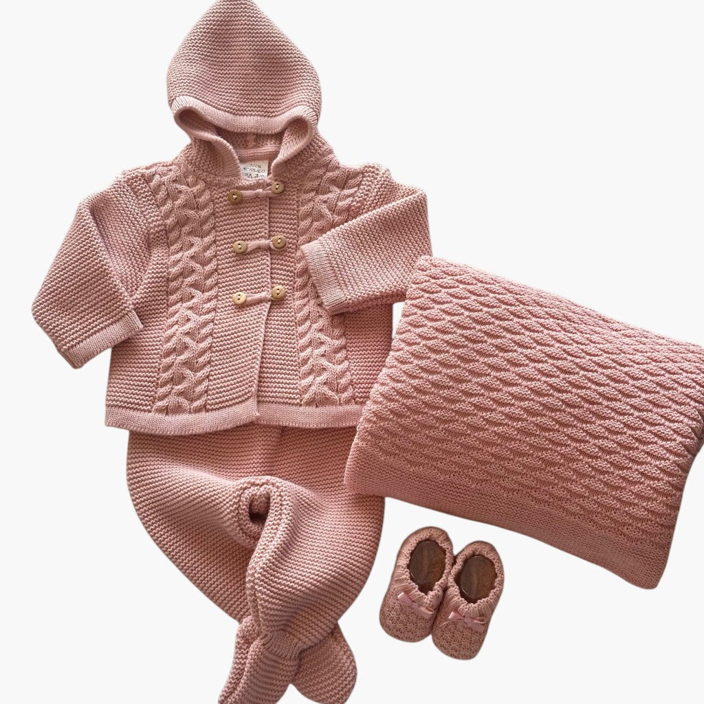Conjunto Tricot Rosa Pó com Manta Elegância e Conforto para os Primeiros Momentos
