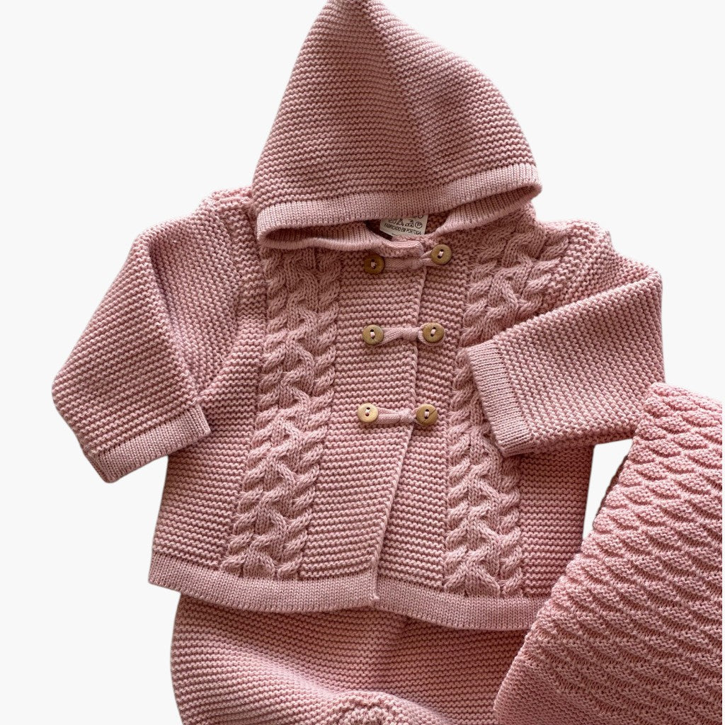 Conjunto Tricot Rosa Pó com Manta Elegância e Conforto para os Primeiros Momentos