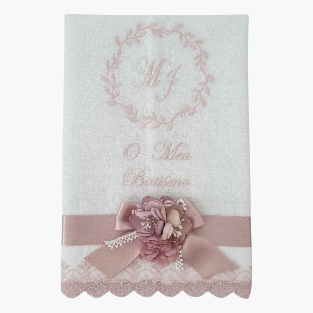 Toalha de Batismo Floral Rosé Delicadeza e Elegância para um Momento Inesquecível