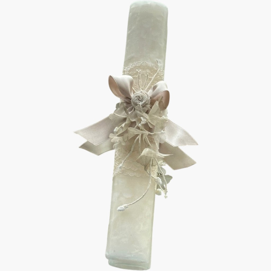 Vela de Batismo Ivory Garden Delicadeza Natural para um Momento Sagrado