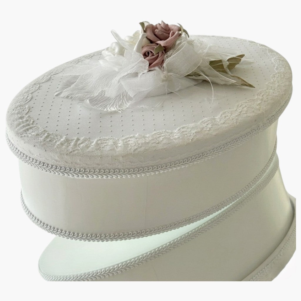 Caixa Oval de Batismo Luxury White com Flores Artesanais
