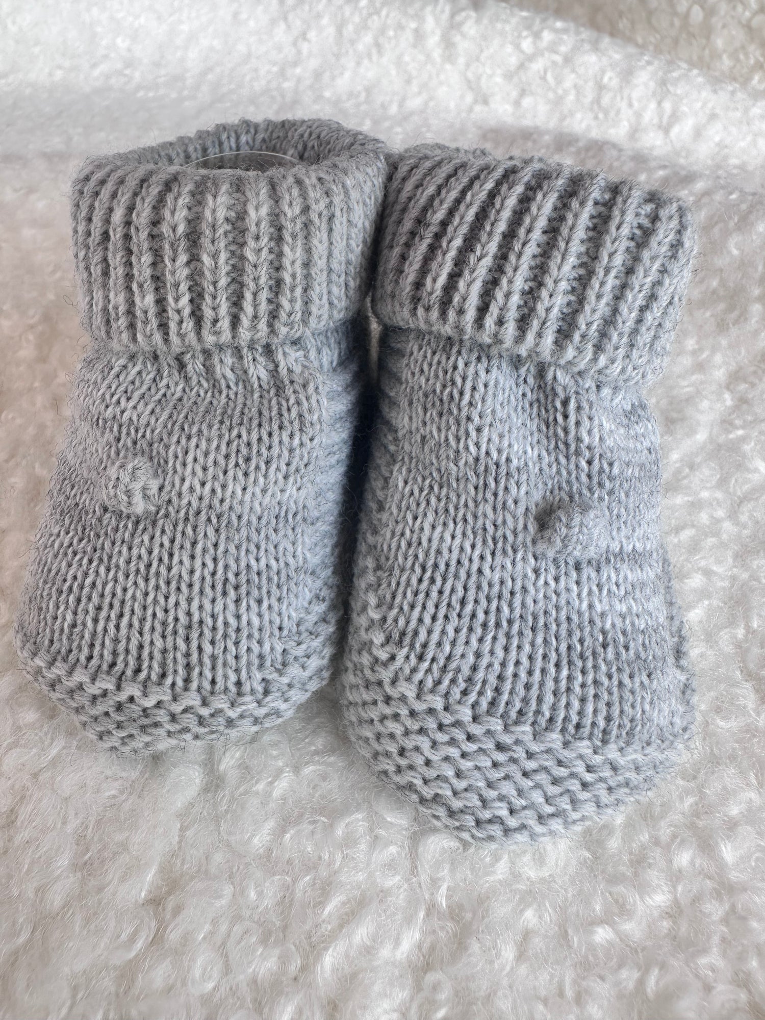 Carapins de Malha para Bebé com Pompom