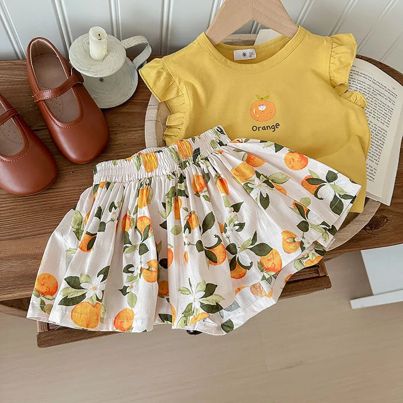 Conjunto Infantil de Verão - Top Sem Mangas com Estampado Floral e Calções