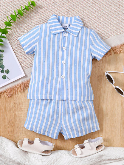 Conjunto de Verão para Bebé Menino – Camisa às Riscas Azul e Branca e Calções