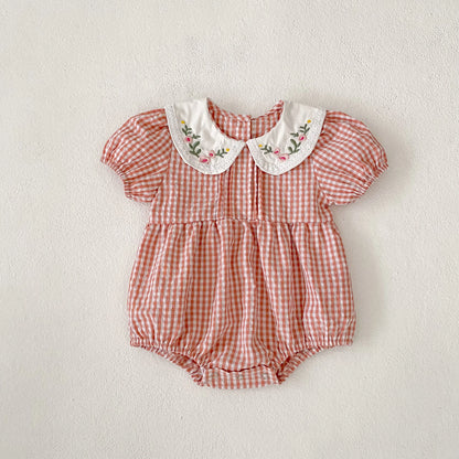 Romper com Bordado para Bebé Menina