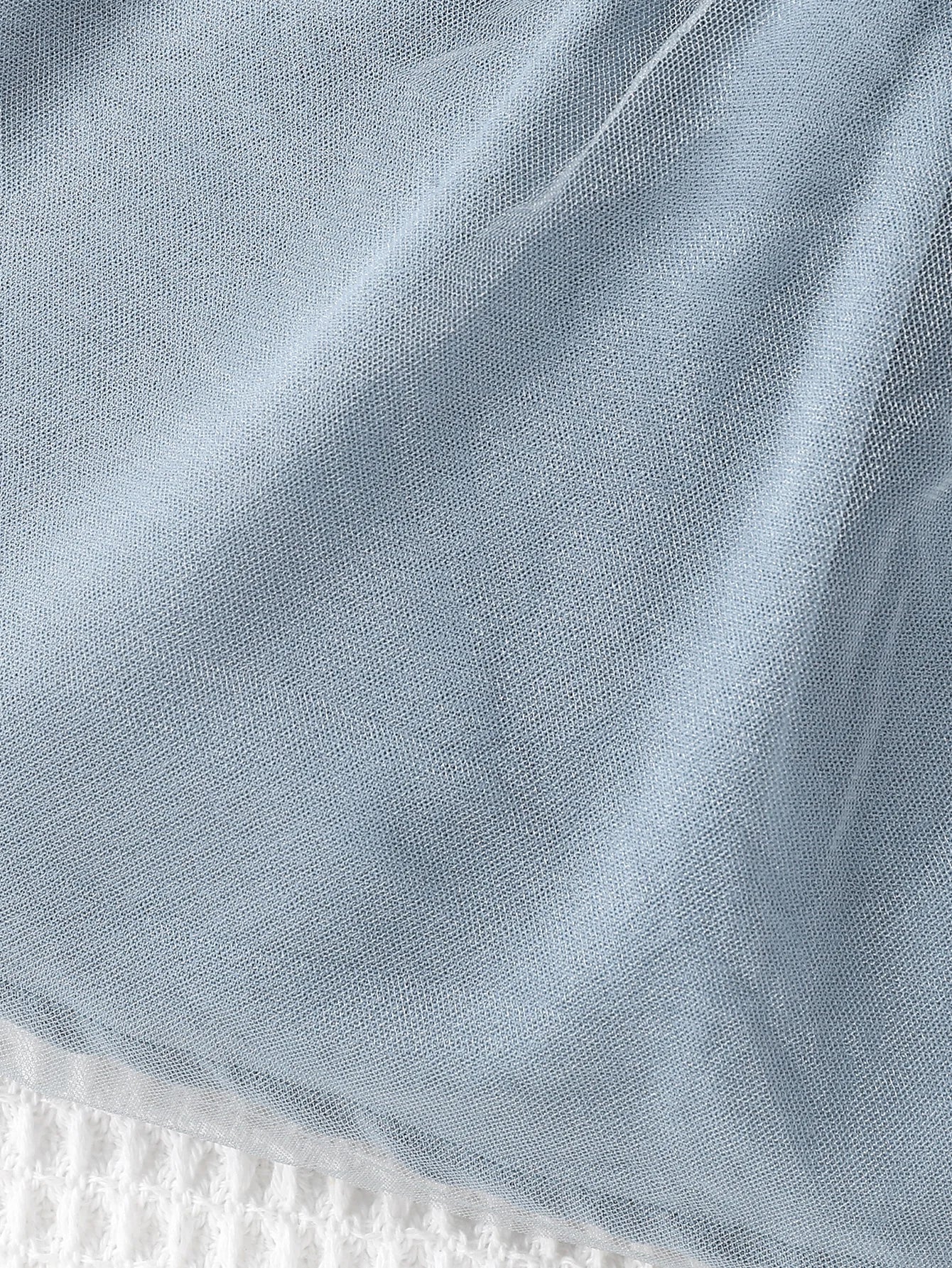Vestido de Verão em Tule com Alça de Ombro Assimétrica para Menina
