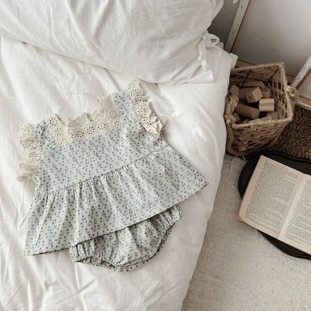 Conjunto Infantil de 2 Peças – Top sem Mangas com Estampado Floral e Calções