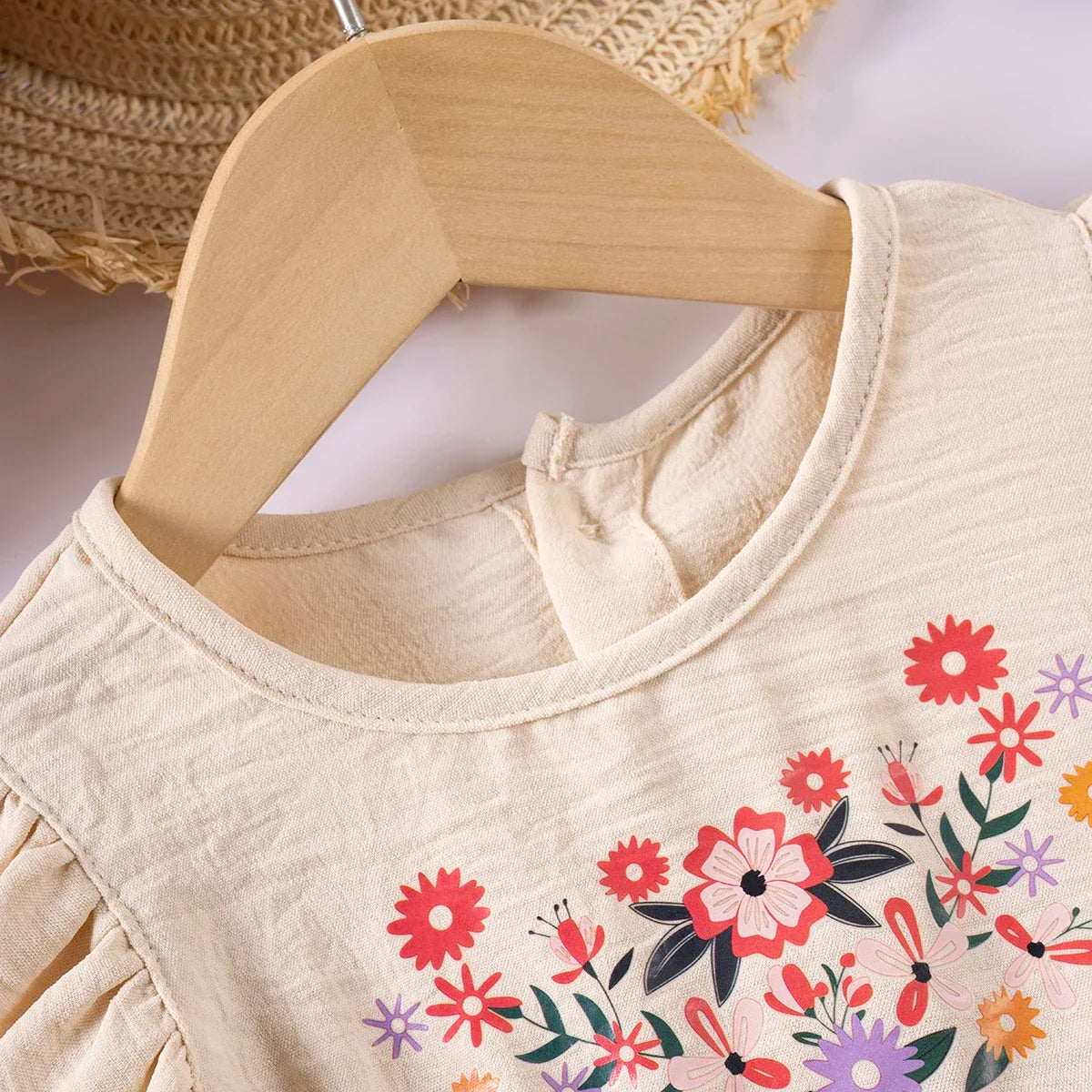 Vestido Foral de Verão com Folhos para Menina