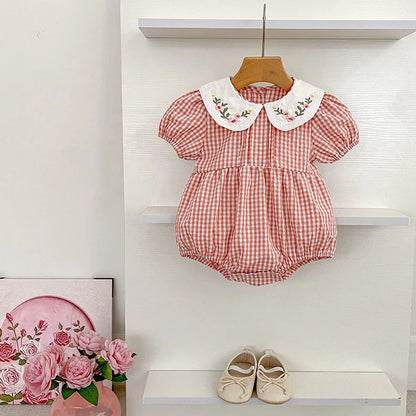 Romper com Bordado para Bebé Menina